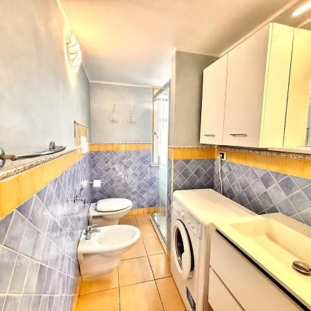Rebecca's House, Cagliari, Poetto